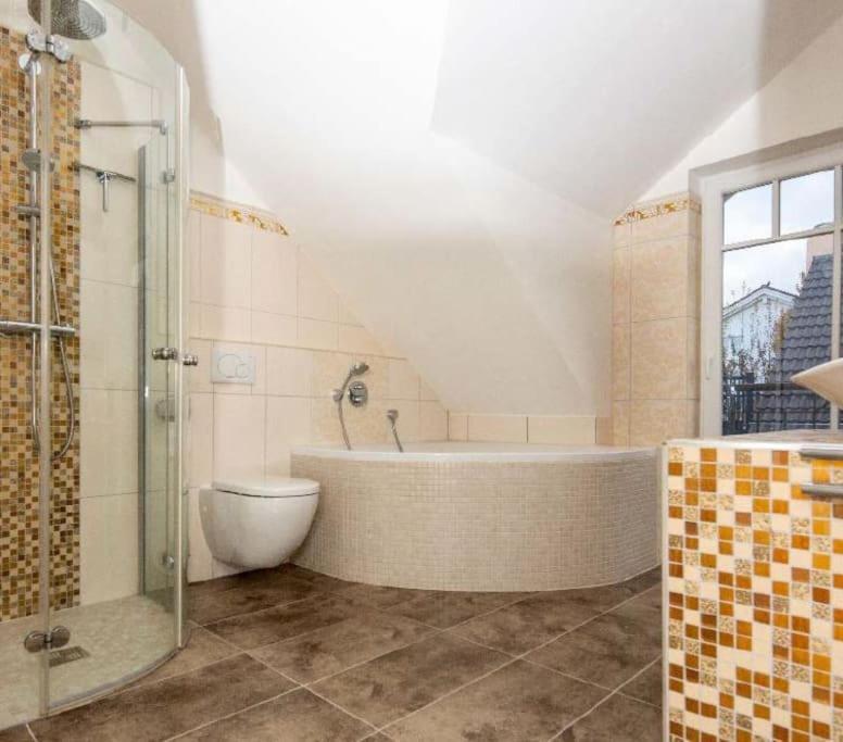 Phantastisches Haus Mit Pool Direkt In Muenchen Exteriér fotografie
